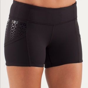 Lululemon Run Shorty Short Rare